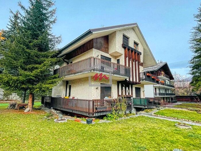 Appartamento trilocale in affitto in VIA MELEZET, Centro, Bardonecchia