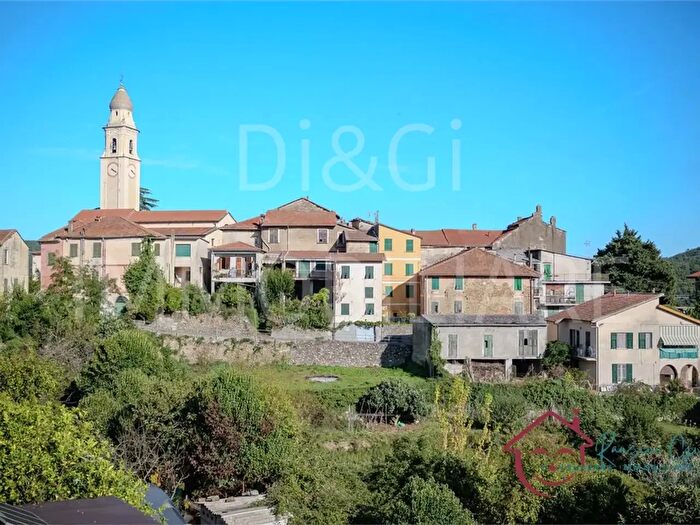 Casa bilocale in affitto in Via Borgo Vecchio, Casanova Lerrone