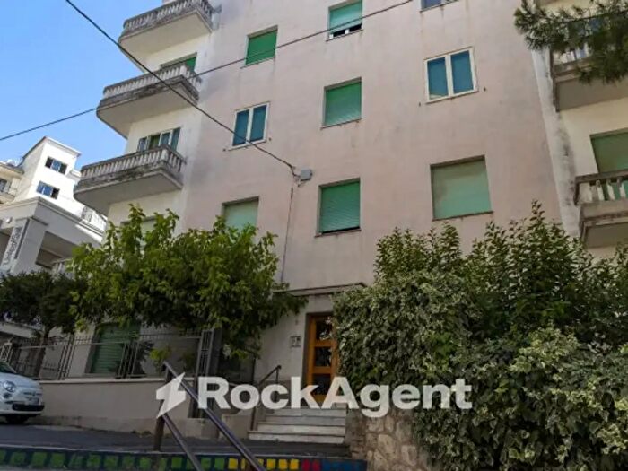 Appartamento quadrilocale in vendita in Via Silvio Paternostro, Catanzaro