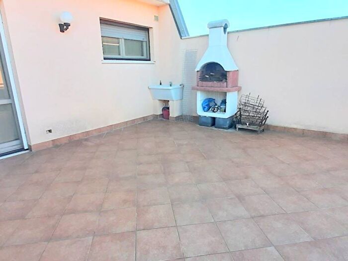 Casa con 6 locali in affitto in Via Corte Chiocciola, Centro, Isola Rizza