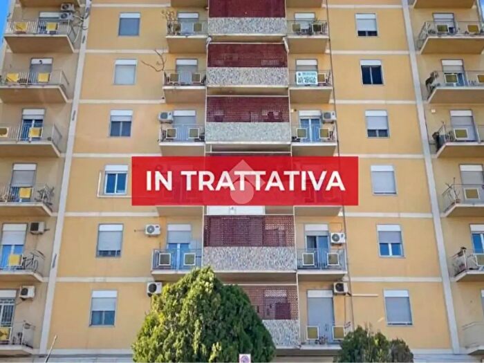 Appartamento quadrilocale in vendita in Via Giuseppe Arcoleo, Palermo