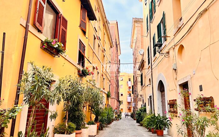 Appartamento trilocale in vendita in Via Pietro Manzi, Civitavecchia