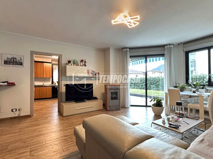 Appartamento trilocale in vendita in Via Repubblica B, Verbania