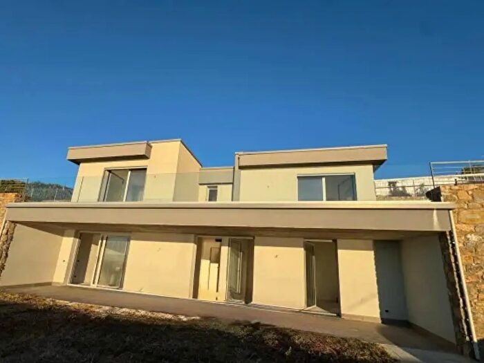 Appartamento quadrilocale in vendita in Via Cavi, Santo Stefano Al Mare