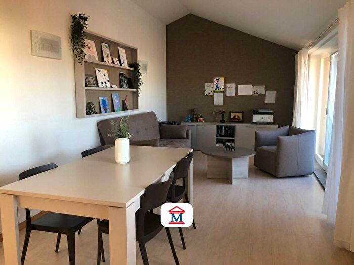 Appartamento trilocale in affitto in Canovine, Bergamo