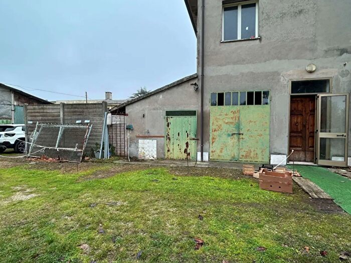 Appartamento con 5 locali in vendita in Via Reale, Alfonsine