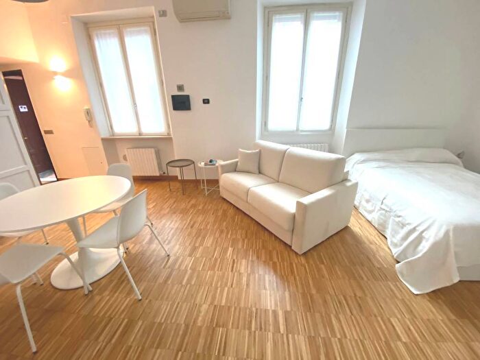 Appartamento monolocale in affitto in Via Pasquale Sottocorno, Piave Tricolore, Milano