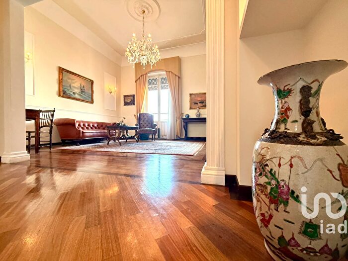 Appartamento trilocale in vendita in Via Albania, Siracusa