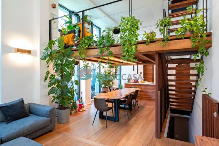 Appartamento trilocale in vendita in Via degli Elemosinieri, Milano