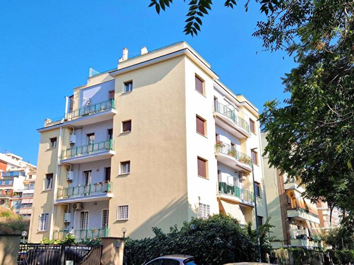 Casa trilocale in affitto in Via Tomaso Monicelli, Monti Tiburtini, Roma