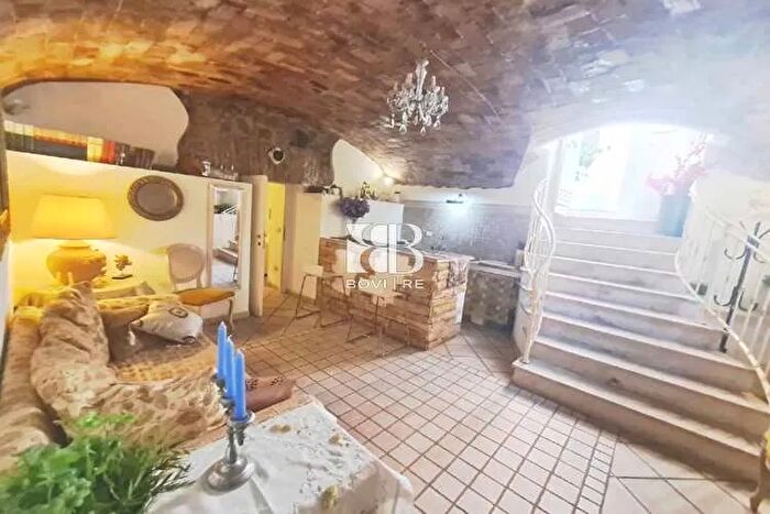 Appartamento trilocale in vendita in Via Plauto RomaPrati, Roma