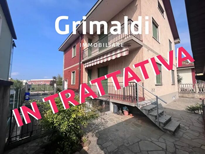 Casa con 10 locali in vendita in Via Rivoli, Beinasco
