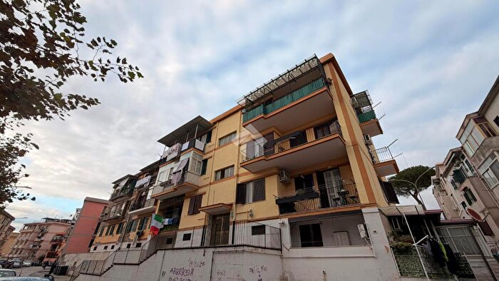 Appartamento trilocale in vendita in Via Belvedere, Ercolano