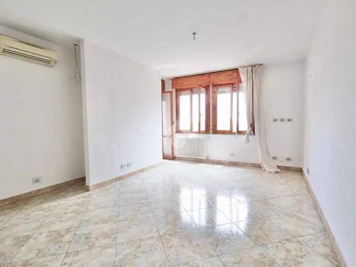 Appartamento quadrilocale in vendita in Via Adalgiso Guardasoni, Reggio Emilia