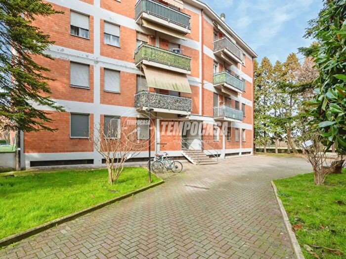 Appartamento quadrilocale in vendita in Via FLli Rosselli, Reggio Emilia