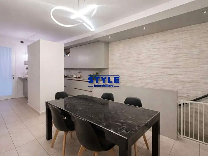 Appartamento con 5 locali in vendita in Pianiga