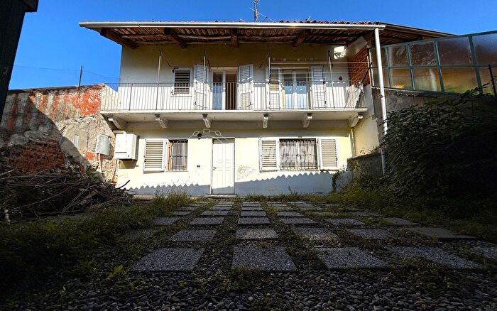 Casa quadrilocale in vendita in Via San Antonio, Moncrivello