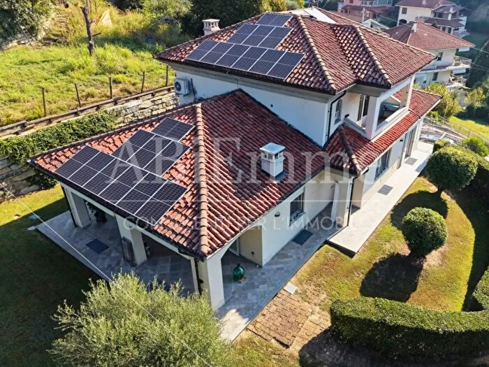 Casa in vendita in Bra