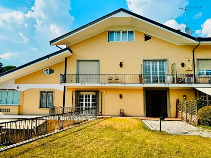Appartamento con 5 locali in vendita in Via Rivoli, Villarbasse