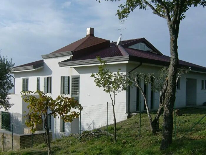 Casa con 8 locali in vendita in Contrada Madonna della Salute, Benevento
