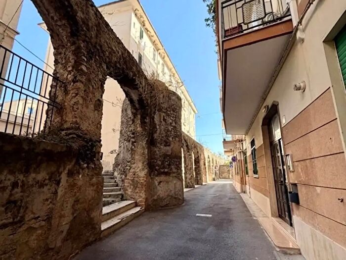 Appartamento quadrilocale in vendita in Via Matteo Incagliati, Salerno