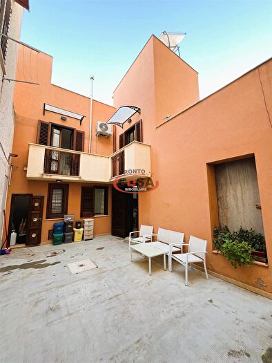 Casa quadrilocale in vendita in Marsala