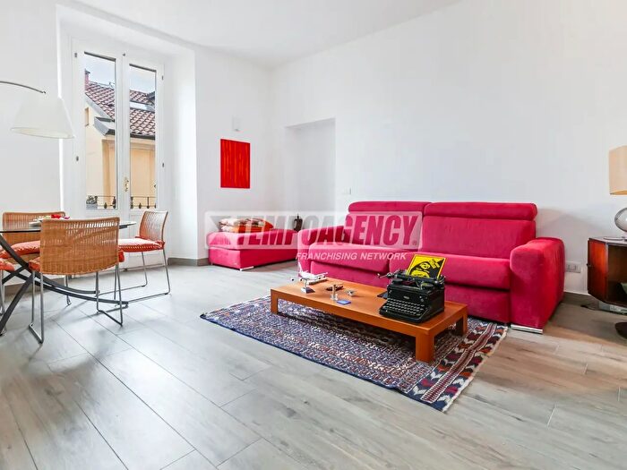 Appartamento bilocale in vendita in Via Mortara, Milano