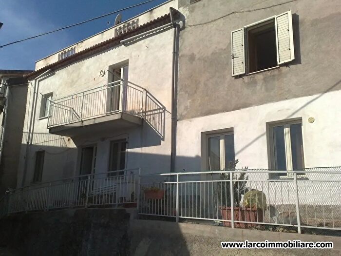 Casa quadrilocale in vendita in Via Libia Santa Domenica Talao Cosenza, Santa Domenica Talao