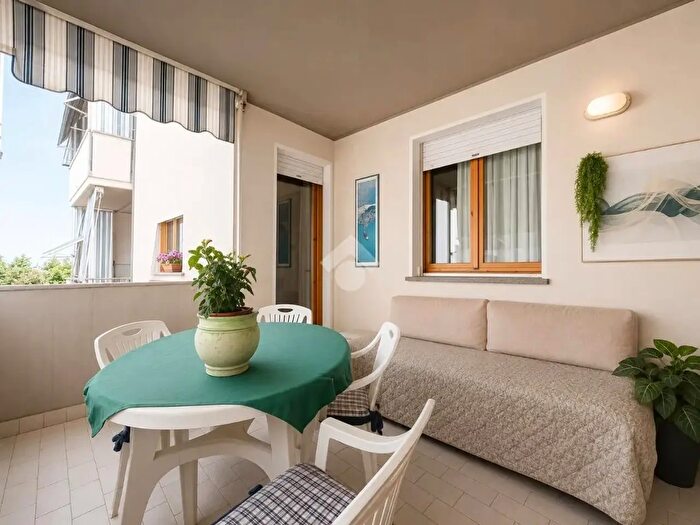 Appartamento quadrilocale in vendita in Via della Pace, Follonica