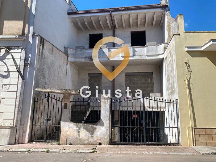 Casa quadrilocale in vendita in Via Mesagne, San Pietro Vernotico