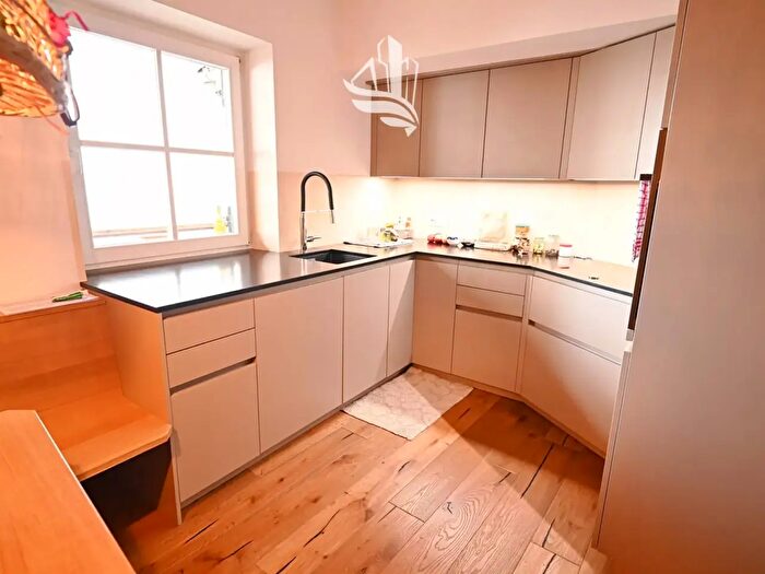 Appartamento trilocale in vendita in Piazza Hans Weber Tyrol, Appiano Sulla Strada Del Vino