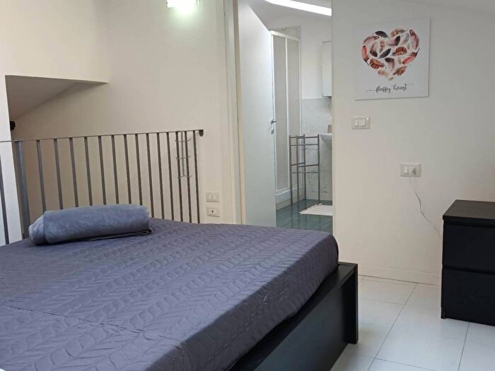 Appartamento bilocale in affitto in Via Giambattista Borghesi, Centro Storico, Parma