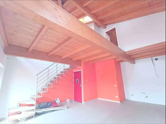 Appartamento bilocale in vendita in Vicolo Molino, Verbania