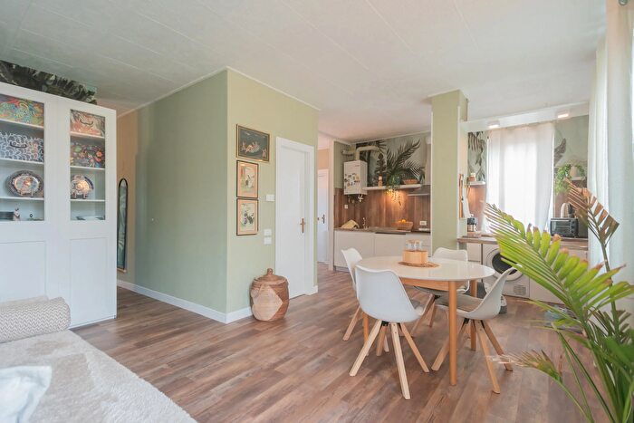 Appartamento monolocale in vendita in Via Papa Giovanni XXIII, Venegono Superiore