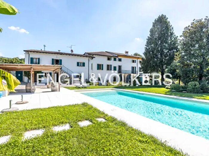 Casa con 6 locali in vendita in Via Tomenighe di Sotto, Negrar