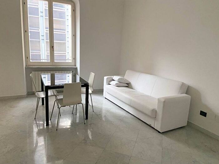 Appartamento bilocale in affitto in Via Colombo, San Vincenzo, Genova