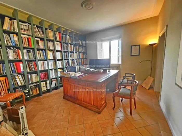 Appartamento con 5 locali in vendita in Zona Centro, Certaldo