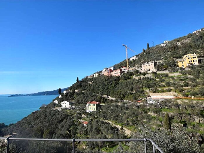 Appartamento trilocale in affitto in Centro, Zoagli