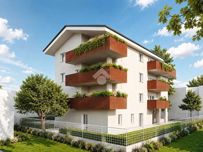 Appartamento trilocale in vendita in Via Guizza, Padova