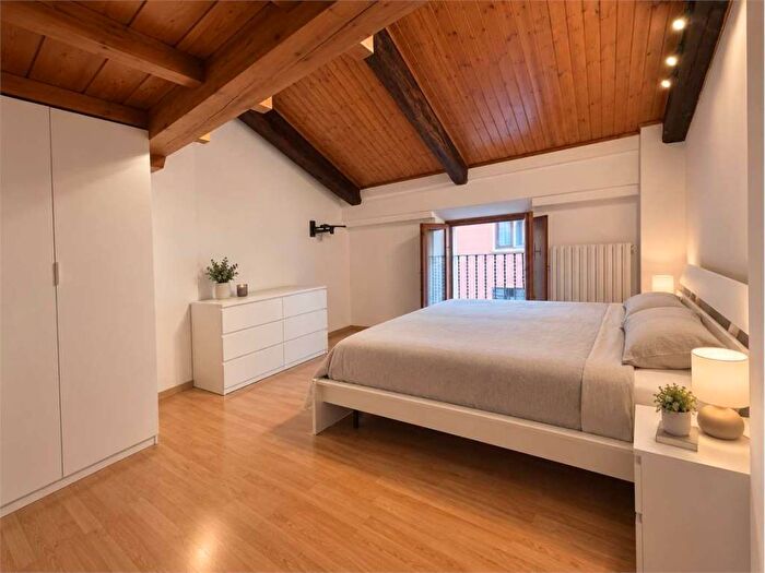 Appartamento quadrilocale in affitto in via rismondo, Centro Storico, Modena