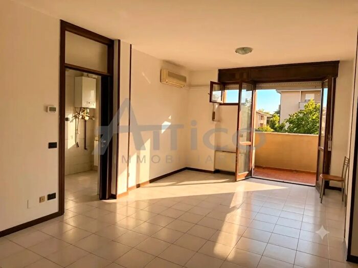 Appartamento quadrilocale in vendita in Via San Pio X Ro, Rovigo