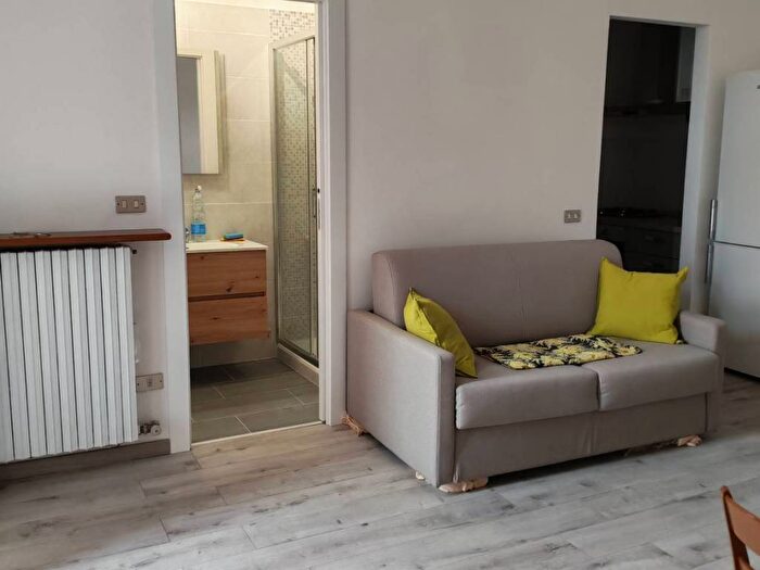 Appartamento bilocale in affitto in Via Giordano Bruno, Paolo Sarpi, Milano