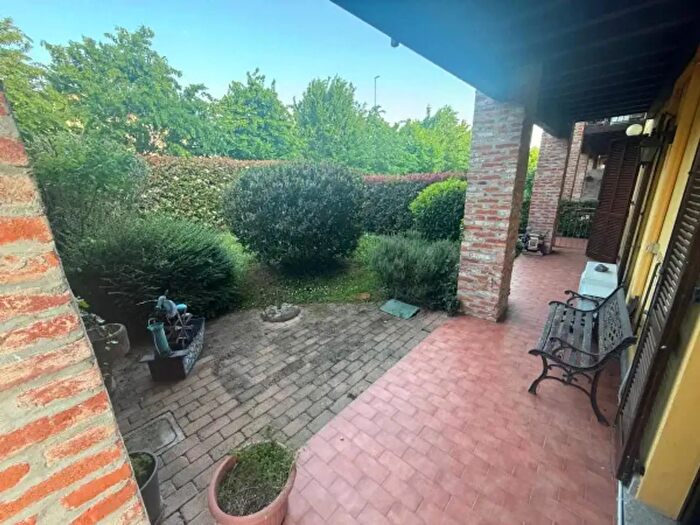 Appartamento trilocale in vendita in Via Sparapina, Belgioioso