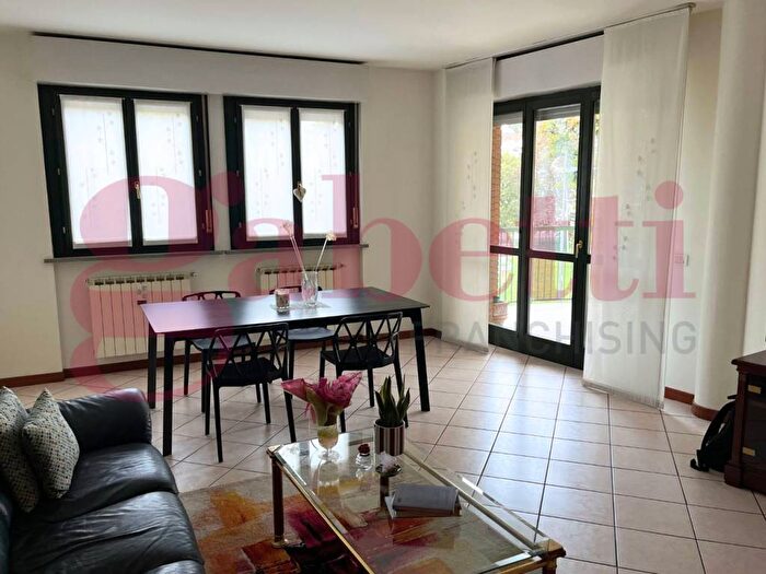 Appartamento trilocale in affitto in Viale Cesare Battisti, Treviglio