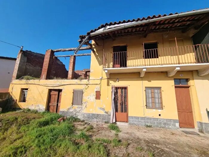 Casa quadrilocale in vendita in Strada Monte, Crescentino