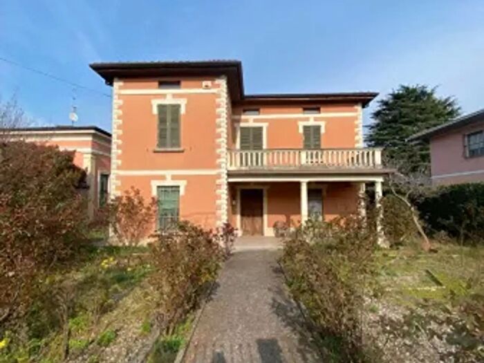 Casa con 5 locali in vendita in Via Guglielmo Marconi, Offlaga
