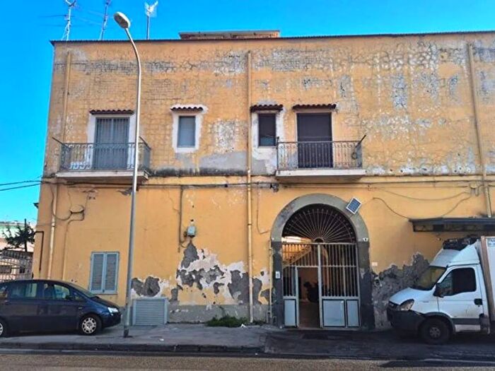 Appartamento quadrilocale in affitto in Via Castriota, Torre Annunziata