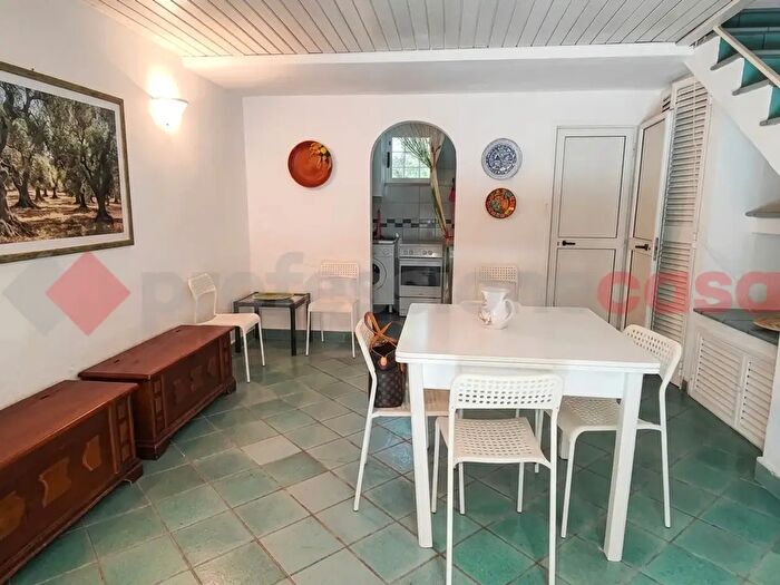 Appartamento trilocale in vendita in Via dei Gladioli, Ostuni