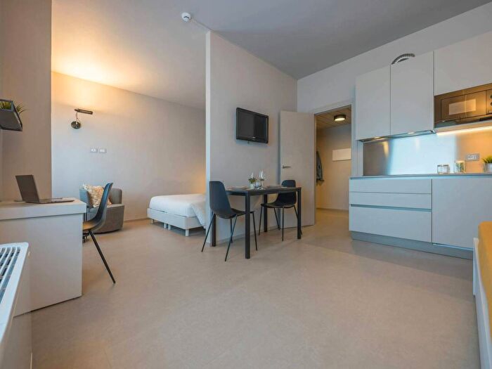 Appartamento monolocale in affitto in Via Antonio Cesari, Niguarda, Milano