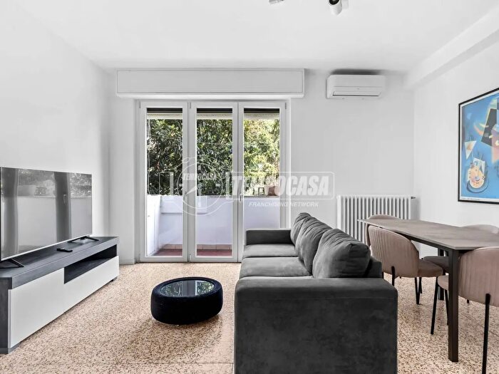 Appartamento trilocale in vendita in Via San Vigilio, Milano